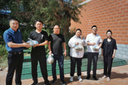 高温送“清凉” 关怀暖人心