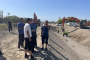 师市水政监察支队（水利工程质量安全中心）对渠道改建工程的质量安全进行监督检查