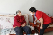 一三一团屯富园社区开启“一对多”关爱老人模式