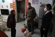 看望慰问生病老人 真情关爱暖人心