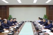七师胡杨河市领导会见胜利油田客人
