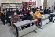 天北经开区毓秀里社区开展“重温入党誓词，永葆党的先进性”活动