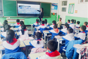 世界地球日 宣传进校园