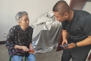 为居民办实事 社区开展社保认证服务