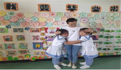 e9efe96cae564feaa6268ee4c5ba37a9.jpg