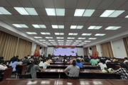 建设法治七师 巾帼在行动