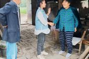 宣传低保救助政策 慰问低保户家庭 