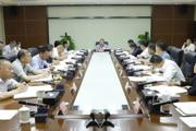七师胡杨河市行政常务会议强调：高质量完成全年目标任务
