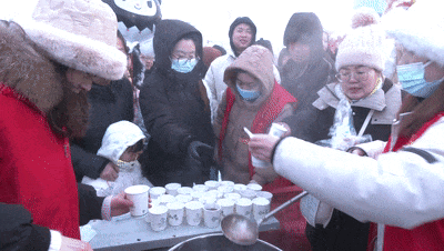 56c1c3b4c5cf4c3e8413e281b7433e41.gif