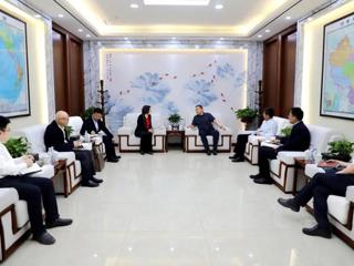 李华斌会见中国华电集团重庆分公司党委书记一行