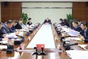 七师胡杨河市行政常务会议强调 全力以赴做好重点工作 坚定不移完成全年发展目标