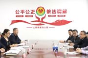 宋学华深入一三〇团信访调解室下访接访群众时要求 全心全意解民忧纾民困暖民心