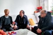 七师胡杨河市领导春节前走访慰问送温暖