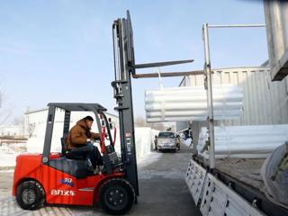 下好春耕“先手棋”！七师胡杨河市农资企业生产忙