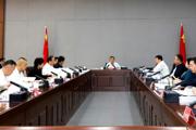 七师胡杨河市党委常委会会议强调：坚持统筹发展和安全 维护社会大局和谐稳定