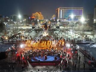 速看！七师胡杨河市冰雪盛宴燃爆冬至夜，带你沉浸式狂欢！